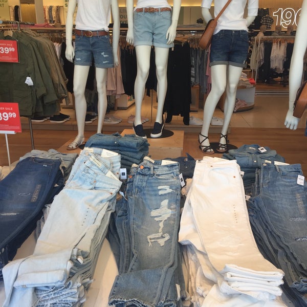 GAP Corte Madera'da Giyim Mağazası