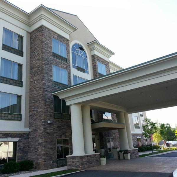 6/17/2013에 Manish P.님이 Holiday Inn Express &amp; Suites Stroudsburg-Poconos에서 찍은 사진