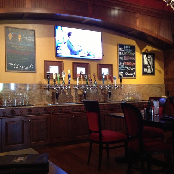 Foto diambil di The Pub Orlando oleh Michele B. pada 4/13/2013