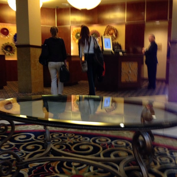 Foto scattata a Houston Marriott South at Hobby Airport da Barry H. il 5/28/2014