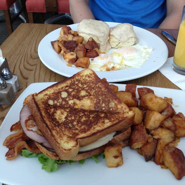 Photos at Walker's Grille (Now Closed) 24 tips