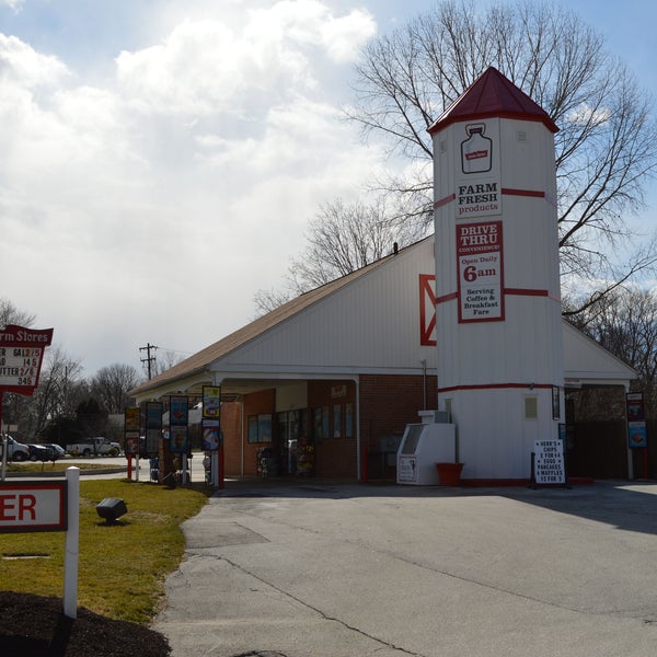 Swiss Farms Grocery Store in Havertown