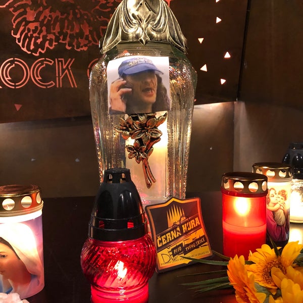10/3/2019 tarihinde Tomas K.ziyaretçi tarafından Rock Café'de çekilen fotoğraf