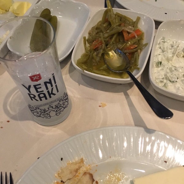 Foto diambil di Kile Restaurant oleh Zeynep Duygu A. pada 6/8/2019