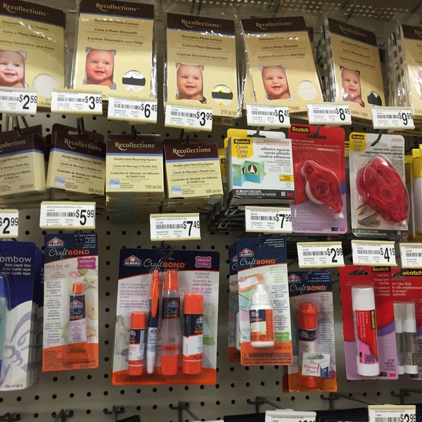 Michaels Arts and Crafts Store in North Riverside