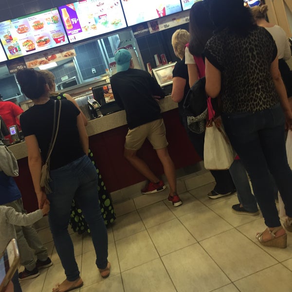 8/5/2016에 Moon🌙님이 KFC에서 찍은 사진