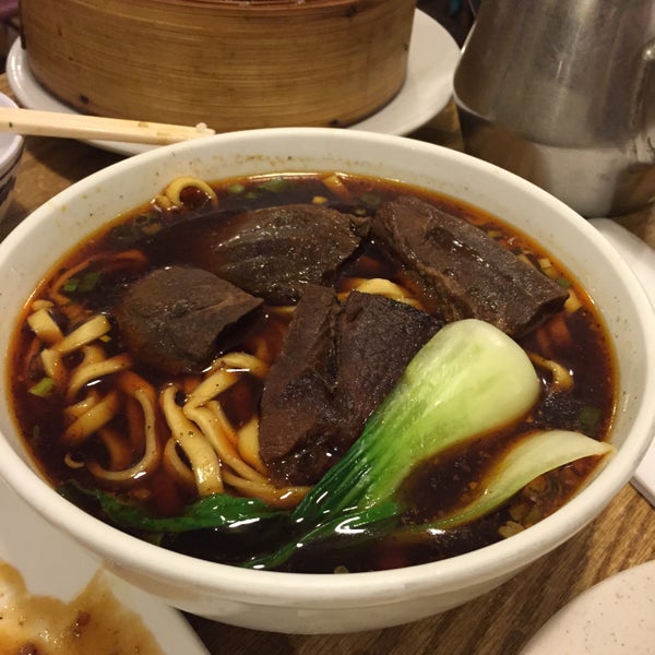 China Bee Chinese Restaurant in Downtown San Mateo