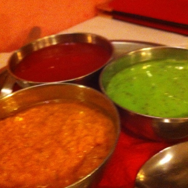 Foto tomada en Ganga Restaurant  por Rudy H. el 3/18/2013