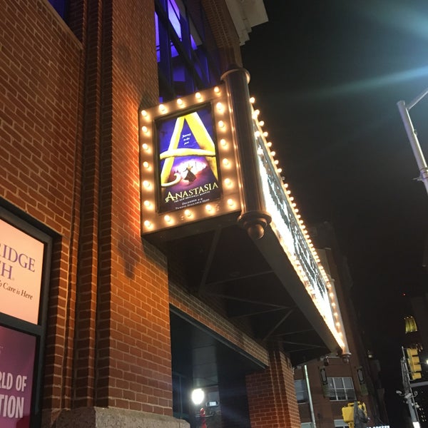 Foto tirada no(a) The Hippodrome Theatre at the France-Merrick Performing Arts Center por Christopher H. em 12/7/2018