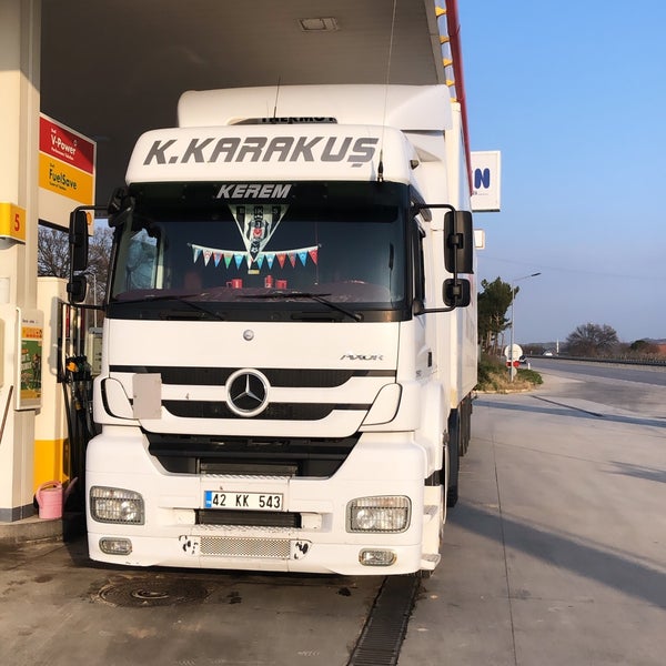 Photo taken at Shell by Korhan K. on 2/26/2019
