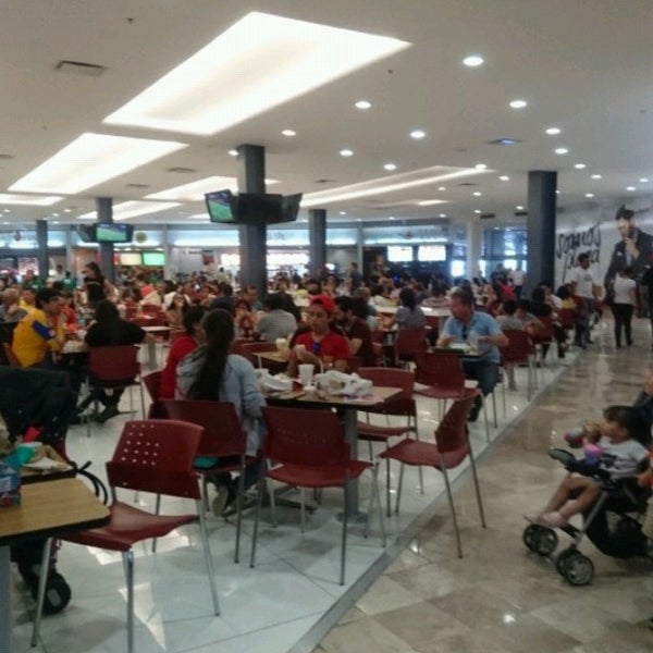 Food Court Plaza fiesta San Agustin Patio de comidas