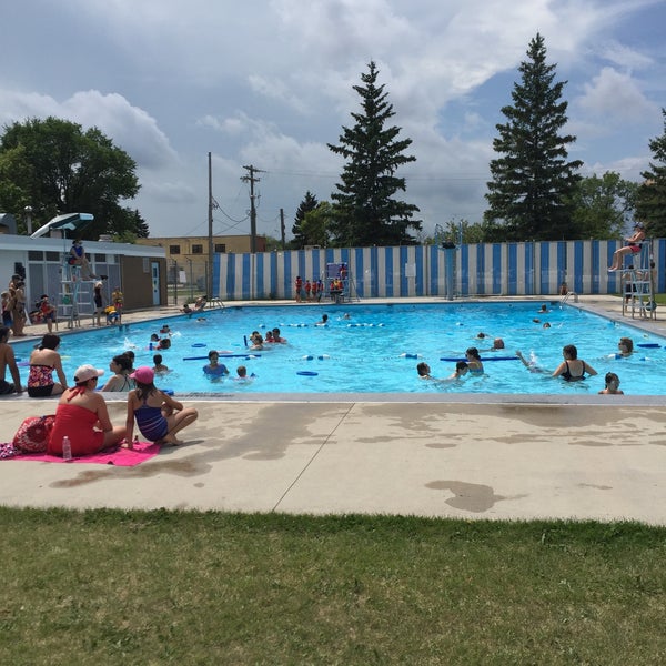 Photos At Lion S Pool Fort Garry Winnipeg Mb