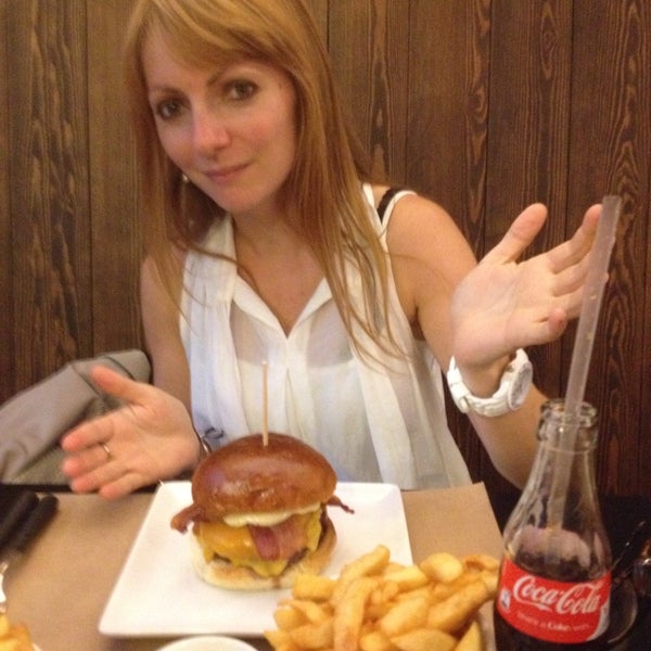 Photo taken at Burger Republic by (Deactivated) on 8/21/2013