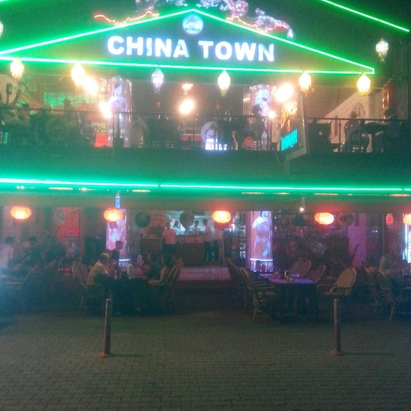 Das Foto wurde bei China Town Chinese &amp; Indian Restaurant von Mkzk am 8/29/2014 aufgenommen