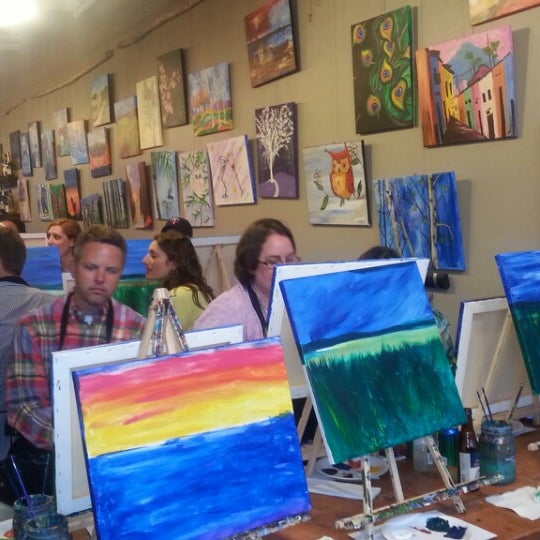 Photo taken at Sipping N&#39; Painting by Thuy D. on 4/2/2014
