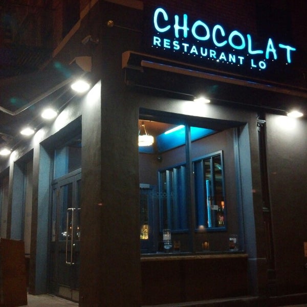 9/10/2013 tarihinde Melody d.ziyaretçi tarafından Chocolat Restaurant &amp; Bar'de çekilen fotoğraf