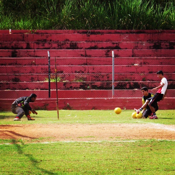 Santa Cruz Futebol Clube 9836 em Belo Horizonte por Symon Torres