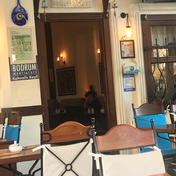 Das Foto wurde bei Bodrum Mantı&amp;Cafe von GEZGİN am 1/7/2018 aufgenommen