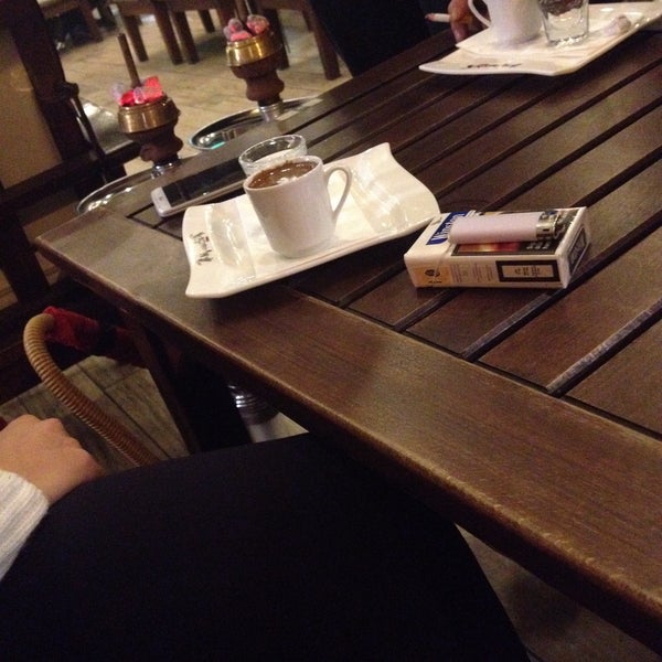 Foto tirada no(a) Monarchi | Cafe ve Restaurant por BG T. em 12/14/2015