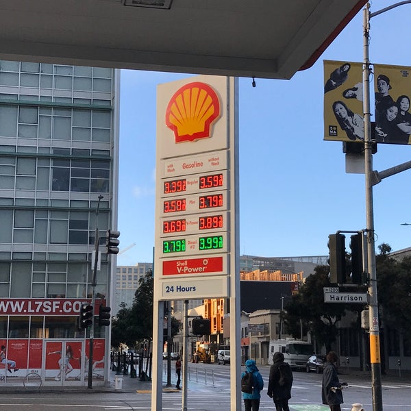 Photo taken at Shell by Nazar B. on 1/17/2020