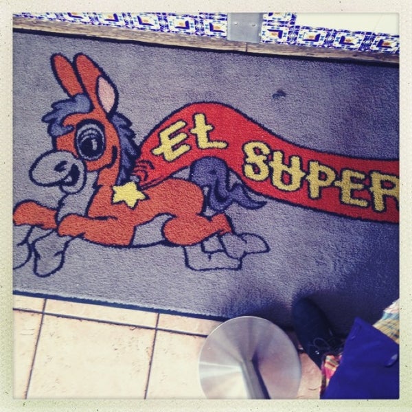 5/26/2013에 Danny C.님이 El Super Burrito에서 찍은 사진