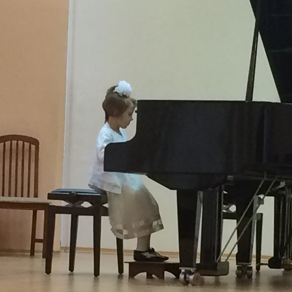 дши 3 балашиха зеленая 18. дмитровская музыкальная школа. дмитров. дмитровский погост. коробовская средняя школа дмитровский погост.