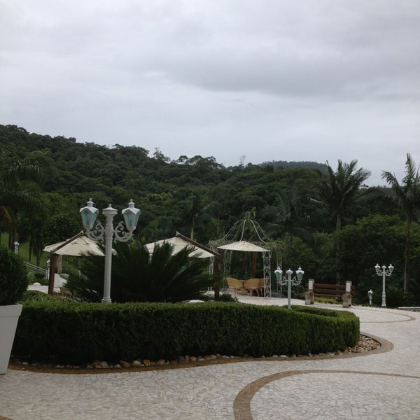 รูปภาพถ่ายที่ Fazzenda Park Hotel โดย Fernanda W. เมื่อ 3/16/2013