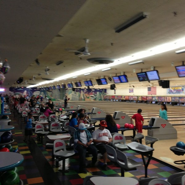 Photo taken at Waveland Bowl by Jerry C. on 6/15/2013