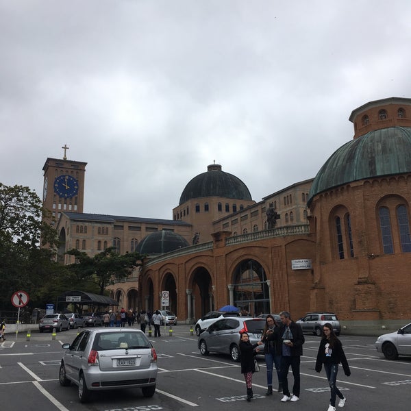 Praça Nossa Senhora Aparecida - Centro - na Basílica Antiga