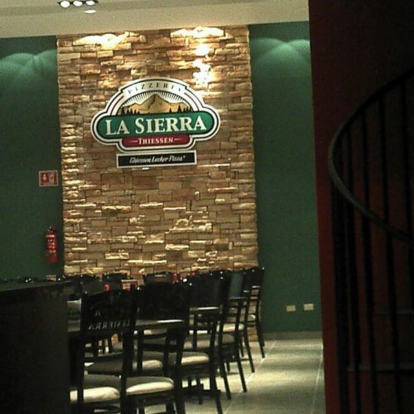 Pizzería La Sierra Blvd. García Morales 547