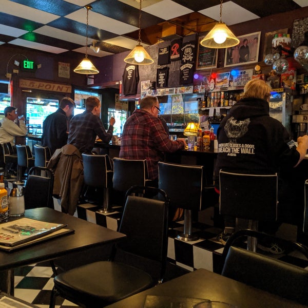 10/4/2019 tarihinde Tanya V.ziyaretçi tarafından The 5 Point Cafe'de çekilen fotoğraf