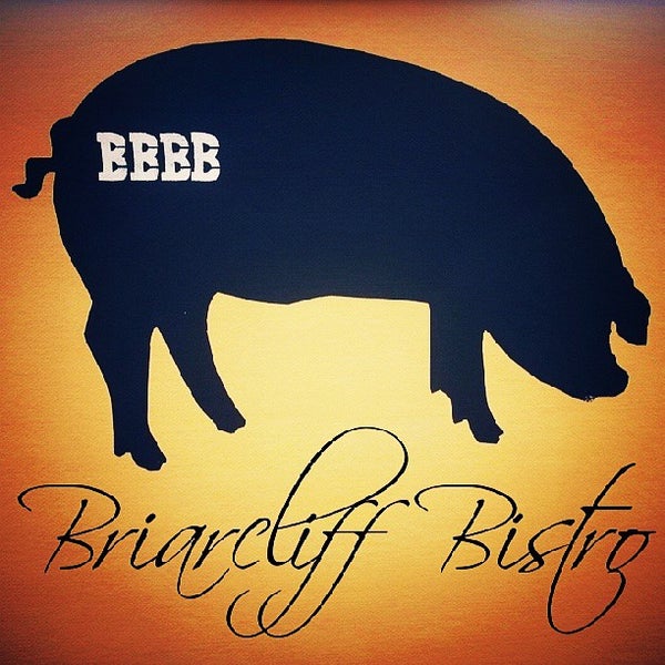 รูปภาพถ่ายที่ Briarcliff Bistro &amp; Bacon Bar โดย MoonRiver B. เมื่อ 8/1/2013