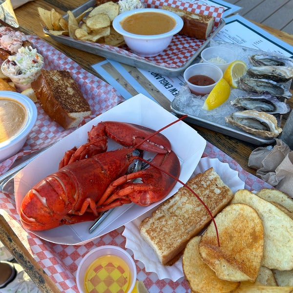 Photo taken at New England Lobster Market &amp; Eatery by Nina on 1/31/2023