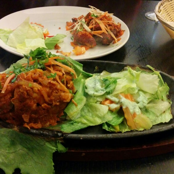 Foto scattata a Tanjore: South Indian Restaurant da Deepali P. il 5/26/2014