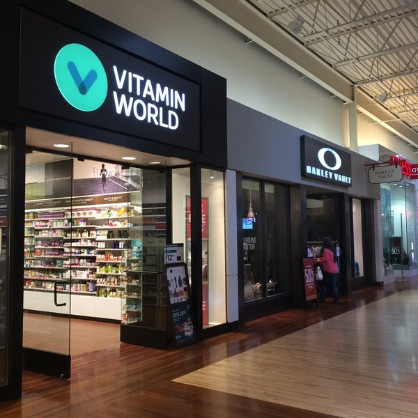 oakley vault website