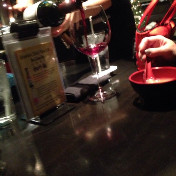 Das Foto wurde bei Gekko Sushi and Lounge von Keisha am 11/27/2014 aufgenommen