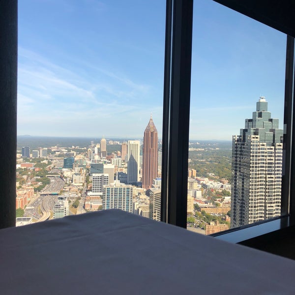 Photo taken at Sun Dial Restaurant, Bar &amp; View by RJ W. on 10/30/2018