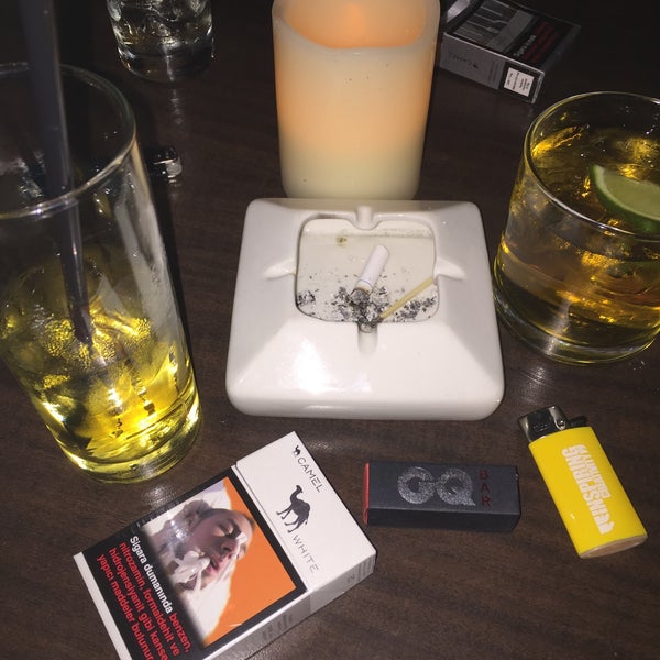 12/10/2015に-/!!👀$corpion-/👀!!がGQ Bar Dubaiで撮った写真