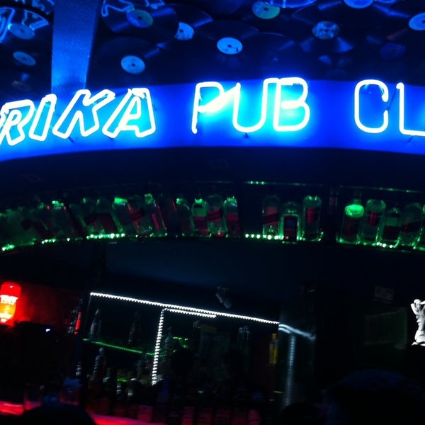 Foto tirada no(a) Larika Pub &amp; Club por Celso F. em 6/1/2014