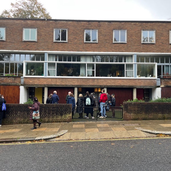2 Willow Road - Hampstead Town - London, Greater London