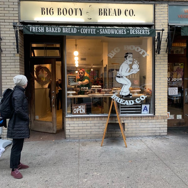 Foto diambil di Big Booty Bread Co. oleh Jessica L. pada 11/18/2018