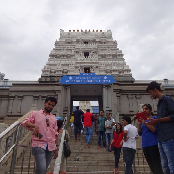 Biggest temple in Bangalore to see. You can eat and shop inside a small area of temple but cost is high