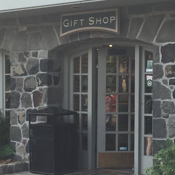 Multnomah Falls Gift Shop Gift Store