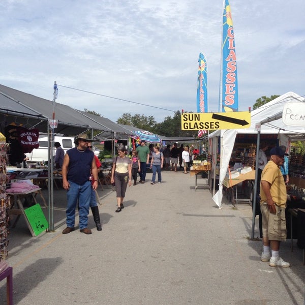 Photos At Red Barn Flea Market 31 Tips From 1572 Visitors
