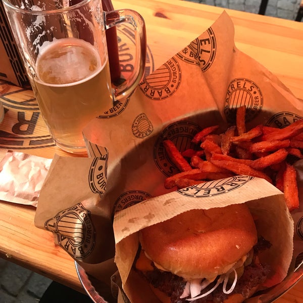 Photo taken at Barrels Burgers &amp; Beer by Mark G. on 4/29/2019