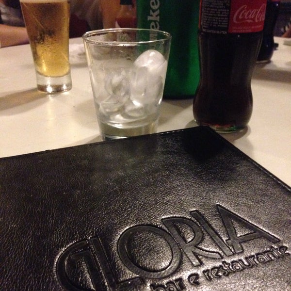 Foto scattata a Gloria Bar e Restaurante da Eline S. il 11/2/2015