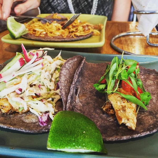 Das Foto wurde bei Babalu Tapas &amp; Tacos von asianbama am 8/7/2015 aufgenommen