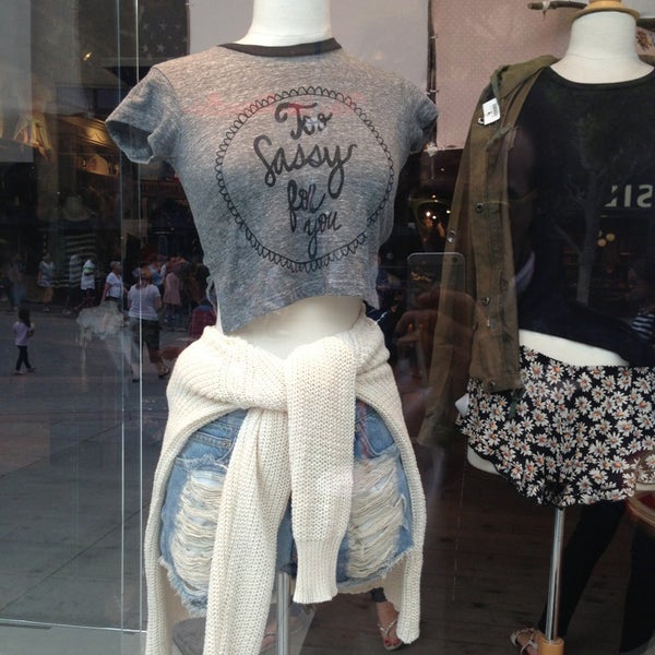 Photos at Brandy Melville Downtown Santa Monica 11 tips from 1495