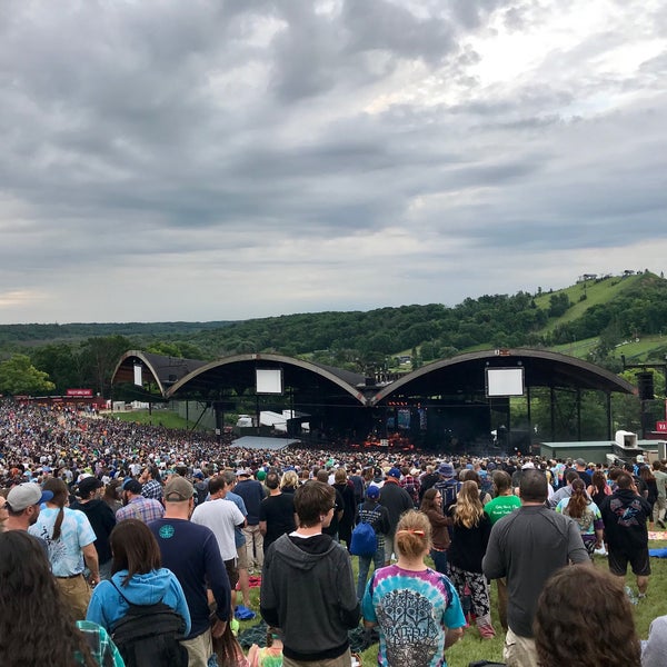 Photo taken at Alpine Valley Music Theatre by Peter Z. on 6/23/2018