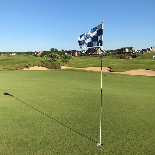 Foto scattata a Zavidovo PGA National Golf Club da Al A. il 5/27/2018
